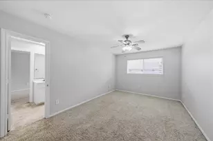 727 Bunker Hill Rd, Houston, TX 77024 - Photo 20