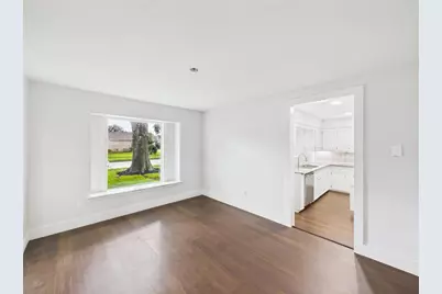 8918 Bold Forest Drive, Houston, TX 77088 - Photo 6