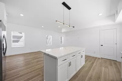 801 E 32nd 1/2 Street #A B, Houston, TX 77022 - Photo 12