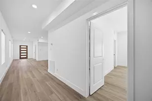 801 E 32nd 1/2 St, Houston, TX 77022 - Photo 22