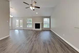 8155 Big Oak Trail Dr, Houston, TX 77040 - Photo 2