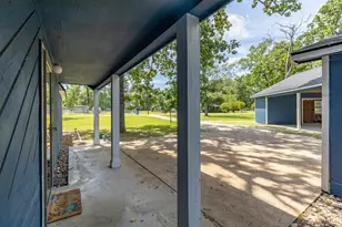 230 Walnut Dr, Trinity, TX 75862 - Photo 2