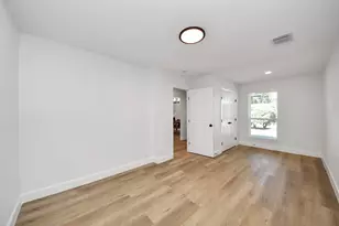 8706 Meadowview Dr, Houston, TX 77037 - Photo 24