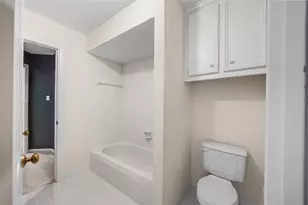 17210 Silverthorne Ln, Spring, TX 77379 - Photo 36