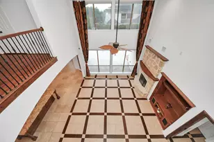 1807 Ravenel Ln, Sugar Land, TX 77479 - Photo 8