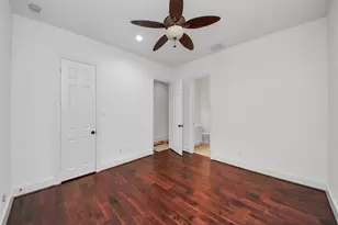 1807 Ravenel Ln, Sugar Land, TX 77479 - Photo 18