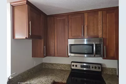 2425 Holly Hall Street #B36, Houston, TX 77054 - Photo 4