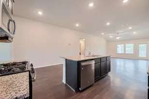 335 Jewett Meadow Dr, Magnolia, TX 77354 - Photo 14