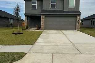 18265 Descartes St, New Caney, TX 77357 - Photo 2