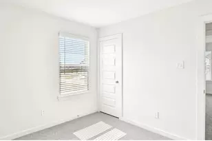 2514 Gray Gale Ct, Baytown, TX 77523 - Photo 14