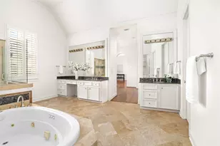 107 Wynden Trace Ln, Houston, TX 77056 - Photo 26