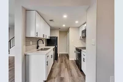 5636 Birchmont Drive #21, Houston, TX 77091 - Photo 1