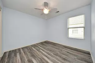 8802 Leadore Dr, Houston, TX 77040 - Photo 14