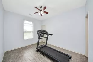 8802 Leadore Dr, Houston, TX 77040 - Photo 24
