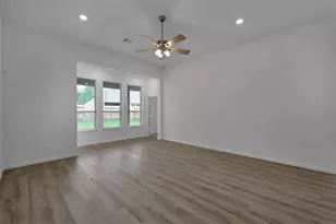 17841 McClary Cardinal Dr, Conroe, TX 77302 - Photo 6