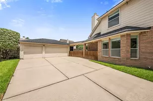 3016 Autumn Creek Dr, Friendswood, TX 77546 - Photo 30