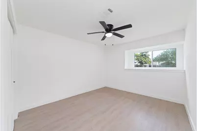 5950 Dumfries Dr, Houston, TX 77096 - Photo 18