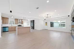 5950 Dumfries Dr, Houston, TX 77096 - Photo 8