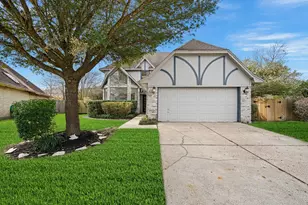 6900 Foxcroft Ln, Humble, TX 77338 - Photo 2