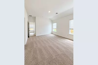 507 Oak Chase Avenue, Dayton, TX 77535 - Photo 8