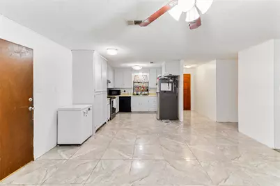 103 S Ringgold Street, West Columbia, TX 77486 - Photo 4