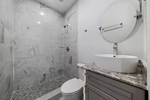 920 Avenue L, Galveston, TX 77550 - Photo 6