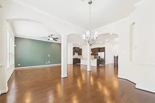 10606 Shadow Elm Ct, Houston, TX 77043 - Photo 32