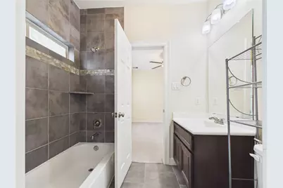 10606 Shadow Elm Court, Houston, TX 77043 - Photo 12