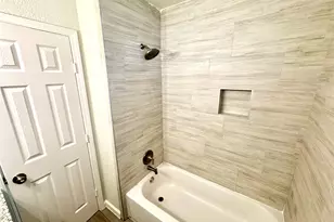 2320 29th Ave N, Texas City, TX 77590 - Photo 32