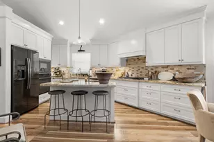 235 Floyd Ln, Round Top, TX 78954 - Photo 4