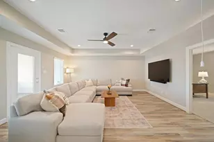 911 W 35th St, Houston, TX 77018 - Photo 36