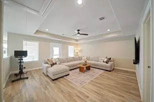 911 W 35th St, Houston, TX 77018 - Photo 42