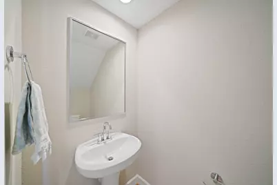 911 W 35th Street #C, Houston, TX 77018 - Photo 8