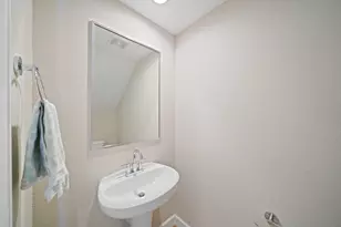 911 W 35th St, Houston, TX 77018 - Photo 8