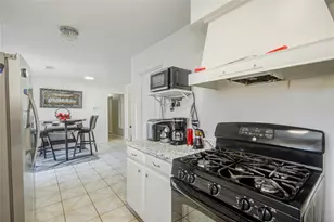 15114 Wellman Ln, Houston, TX 77060 - Photo 8