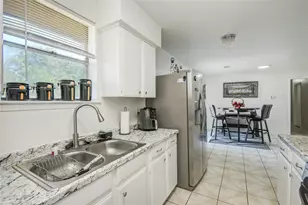15114 Wellman Ln, Houston, TX 77060 - Photo 2