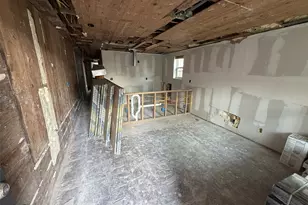 1911 40th St, Galveston, TX 77550 - Photo 26