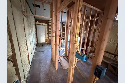 1911 40th Street, Galveston, TX 77550 - Photo 22