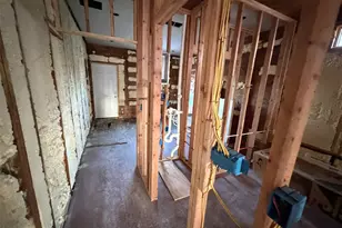 1911 40th St, Galveston, TX 77550 - Photo 22