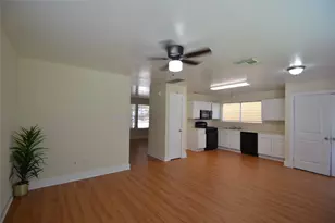 3811 E Traditions Ct, Houston, TX 77082 - Photo 34