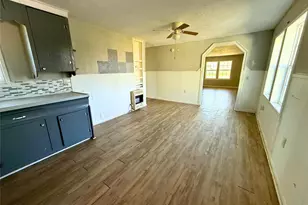 2308 32nd Ave N, Texas City, TX 77590 - Photo 4