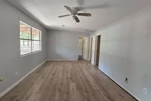 470 Trails End Dr, Cleveland, TX 77328 - Photo 2