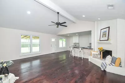 215 Shiloh Drive, Richmond, TX 77469 - Photo 4