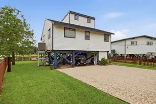 22 Tindel St, Kemah, TX 77565 - Photo 8