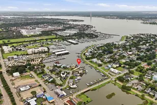 22 Tindel St, Kemah, TX 77565 - Photo 4