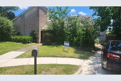 2127 Manor Green Drive, Houston, TX 77077 - Photo 1