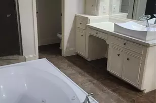 2127 Manor Green Dr, Houston, TX 77077 - Photo 16