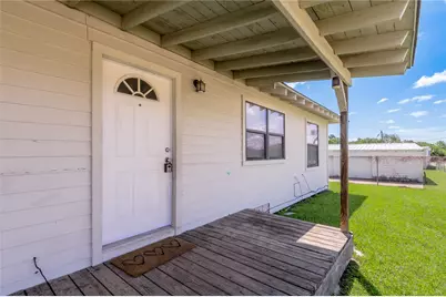 2303 State Highway 19 #C, Huntsville, TX 77320 - Photo 2
