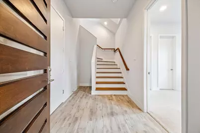 864 Wakefield Drive #E, Houston, TX 77018 - Photo 4