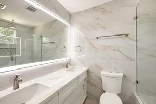 7024 Gonzales St, Houston, TX 77020 - Photo 12